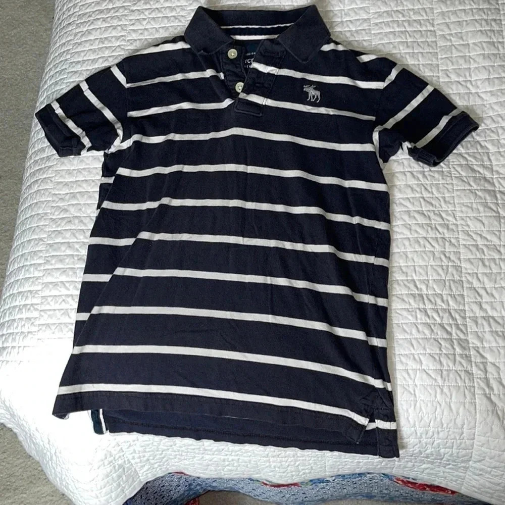 Abercrombie kids polo navy and white size S